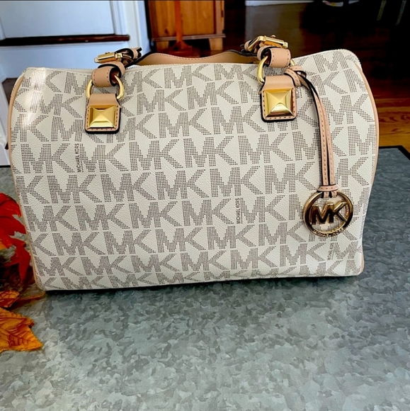 Brand-new without tag MK bag - Picture 6 of 7